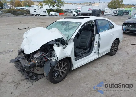 2017 Volkswagen Jetta 1.4T Se from USA, damaged, VIN 3VWDB7AJ7HM393500